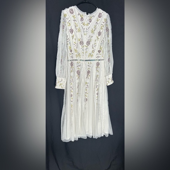 Mac Duggal 9133 NWT LONG SLEEVE EMBROIDERED WRAP MIDI DRESS - Picture 5 of 6